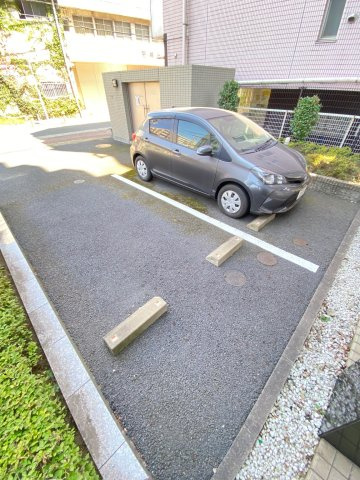 will Do 千葉新宿の駐車場
