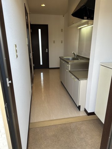 クレバネス町屋の玄関