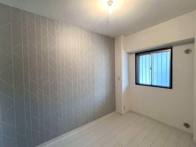 ◆リフォーム済みの美室◆４階東向き４LDK◆JR唐崎駅徒歩１０分◆シャルム大津の洋室|洋室