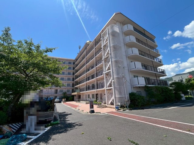 ◆リフォーム済みの美室◆４階東向き４LDK◆JR唐崎駅徒歩１０分◆シャルム大津の外観|外観