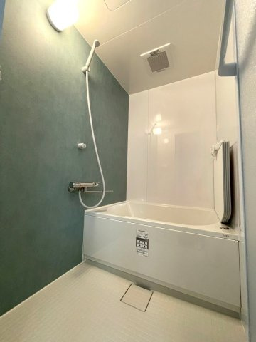 ◆リフォーム済みの美室◆４階東向き４LDK◆JR唐崎駅徒歩１０分◆シャルム大津の浴室|浴室
