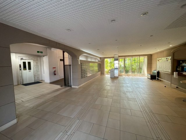 ◆リフォーム済みの美室◆４階東向き４LDK◆JR唐崎駅徒歩１０分◆シャルム大津のその他|エントランス