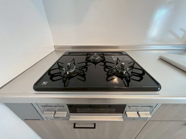 ◆リフォーム済みの美室◆４階東向き４LDK◆JR唐崎駅徒歩１０分◆シャルム大津のキッチン|コンロ