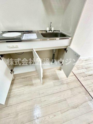 ソサエティ山手のキッチン|キッチン下収納