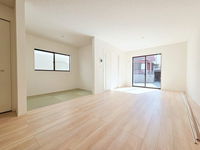 【居間・リビング】 | 東海市富貴ノ台第5　3号棟