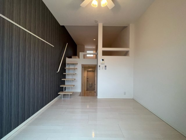 ラ・ベルメールの居間・リビング|別号室イメージの為、現状を優先致します。