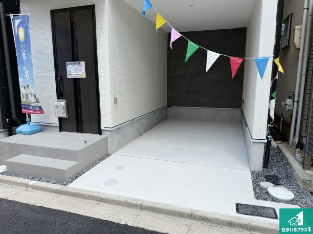 高槻市東五百住町　第7期　新築一戸建ての駐車場|駐車スペース！散水栓があるので、こまめに愛車を洗えます！