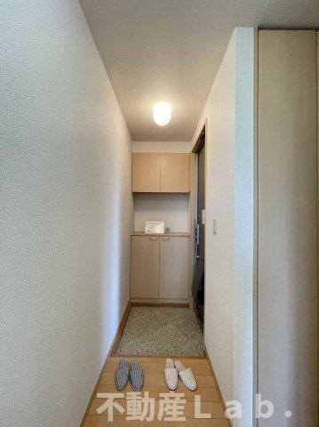 メゾンスリーゼⅢの玄関