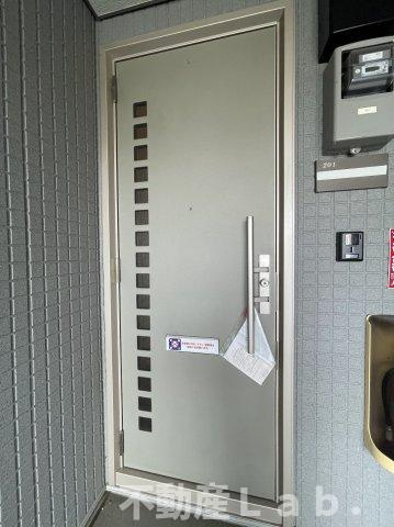 メゾンスリーゼⅢのエントランス