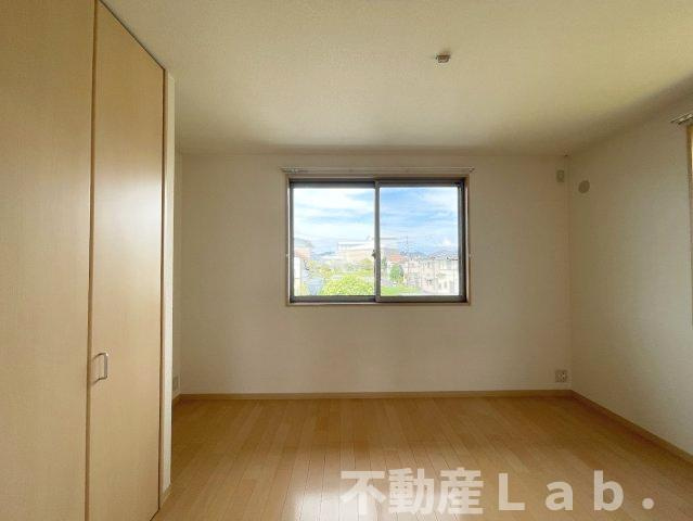 メゾンスリーゼⅢの洋室