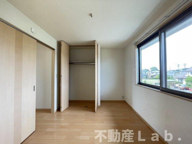 メゾンスリーゼⅢの洋室