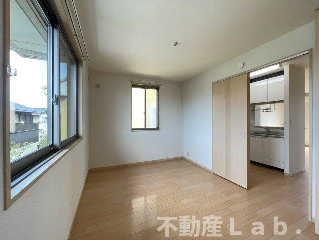 メゾンスリーゼⅢの洋室