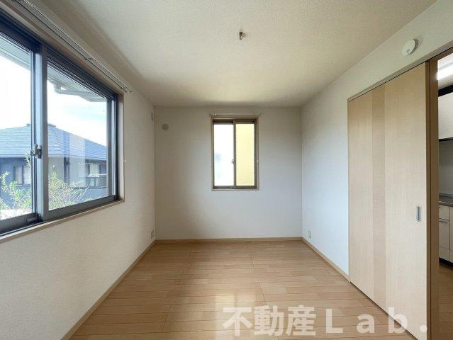 メゾンスリーゼⅢの洋室