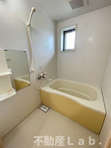 メゾンスリーゼⅢの浴室