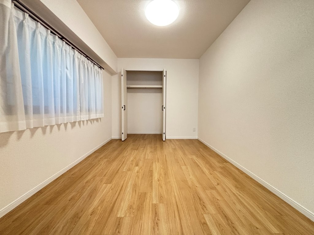 ライオンズマンション元八事第弐の洋室|コンパクトで使いやすい洋室です