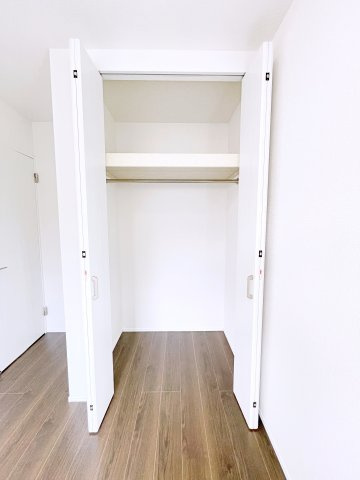 伊勢崎市寿町　CLEIAS TOWN　全8棟の収納|限られたスペースでもクローゼットとパイプハンガー付きで使い勝手◎♪