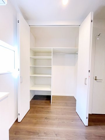 伊勢崎市寿町　CLEIAS TOWN　全8棟の収納
