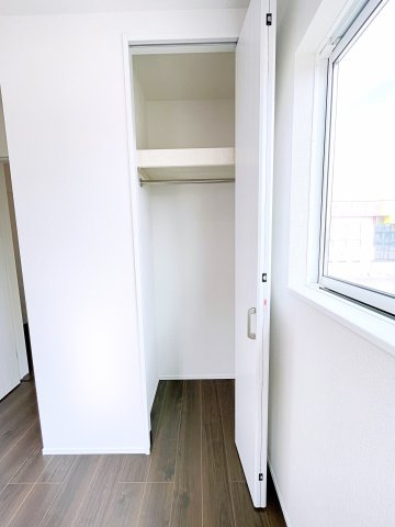 伊勢崎市寿町　CLEIAS TOWN　全8棟の収納