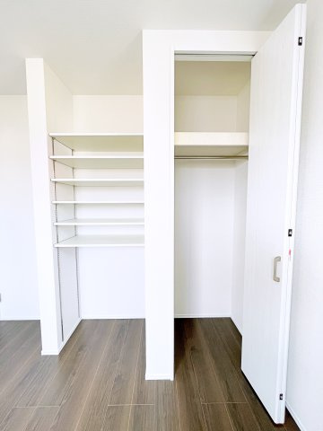 伊勢崎市寿町　CLEIAS TOWN　全8棟の収納