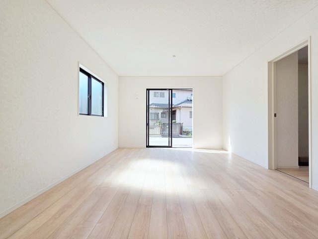 【居間・リビング】 | 東海市富貴ノ台第5　4号棟