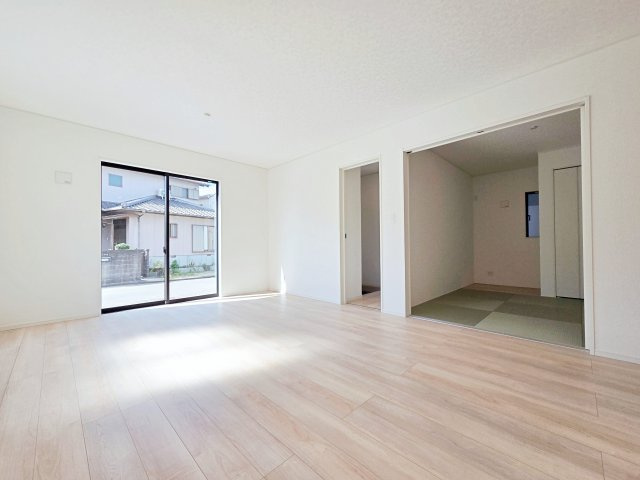 【居間・リビング】 | 東海市富貴ノ台第5　4号棟