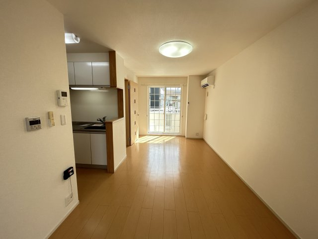 ＬＡＰＩＮＥ（ラピーヌ）Ｂの居間・リビング