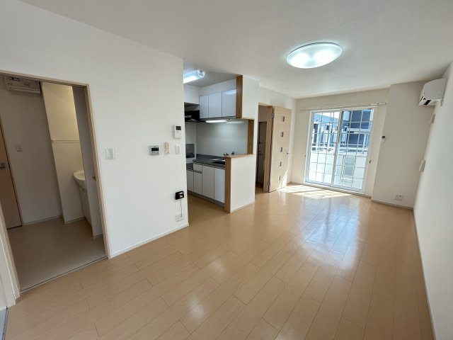 ＬＡＰＩＮＥ（ラピーヌ）Ｂの居間・リビング