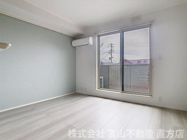 Gloire遠賀野Aの居間・リビング