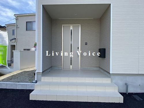 【エントランス】 | 【仲介手数料０円】秦野市平沢第17　新築一戸建て | 秦野市平沢第17　新築一戸建て