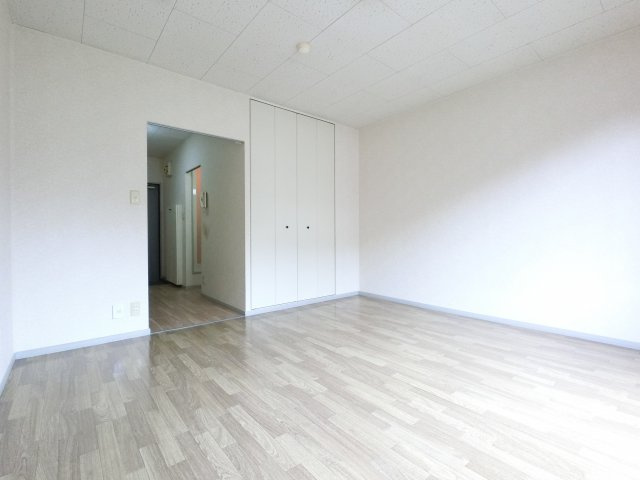 【居間・リビング】