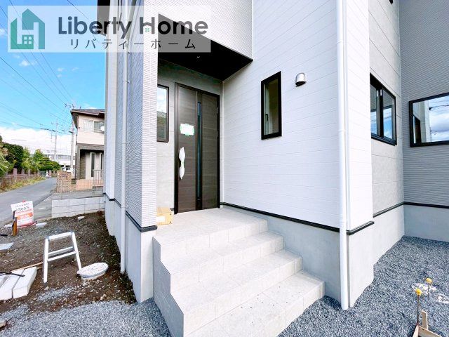 那珂市菅谷11期　新築戸建のエントランス