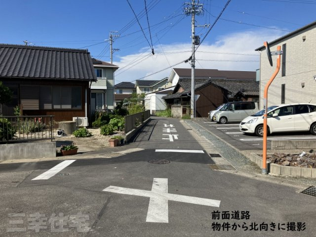 碧南市東浦町の前面道路含む現地写真|前面道路