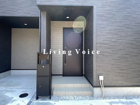 【玄関】 | 【仲介手数料０円】茅ヶ崎市松が丘1丁目第1期　新築一戸建て | 【仲介手数料０円】茅ヶ崎市松が丘1丁目第1期　新築一戸建て