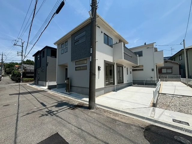 高野道1丁目　新築一戸建ての駐車場|駐車2台可能
■物件内覧・資金計画相談・住宅ローン相談、リフォーム相談、お問合せ受付中■
※当日・翌日のご内覧、ご相談はお電話でのお問合せがスムーズです！