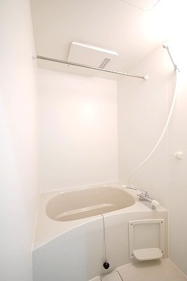 スカイガーデン奥田南の浴室|※写真は別の部屋のものです。