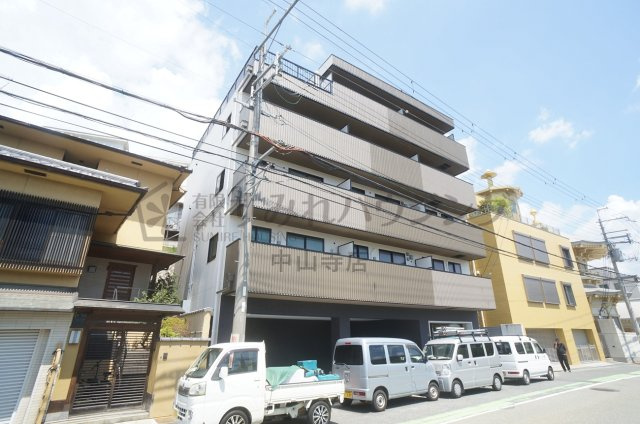 グランジュテ寺畑の外観