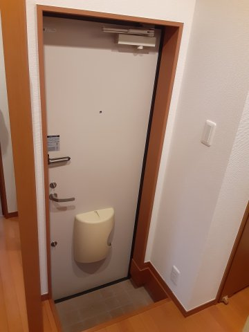 YSハウスの玄関