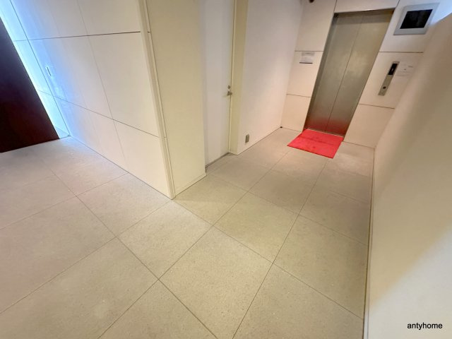 ルソレイユのロビー