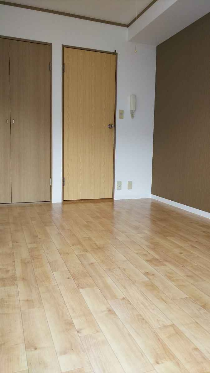 クローバー富士6号館の洋室