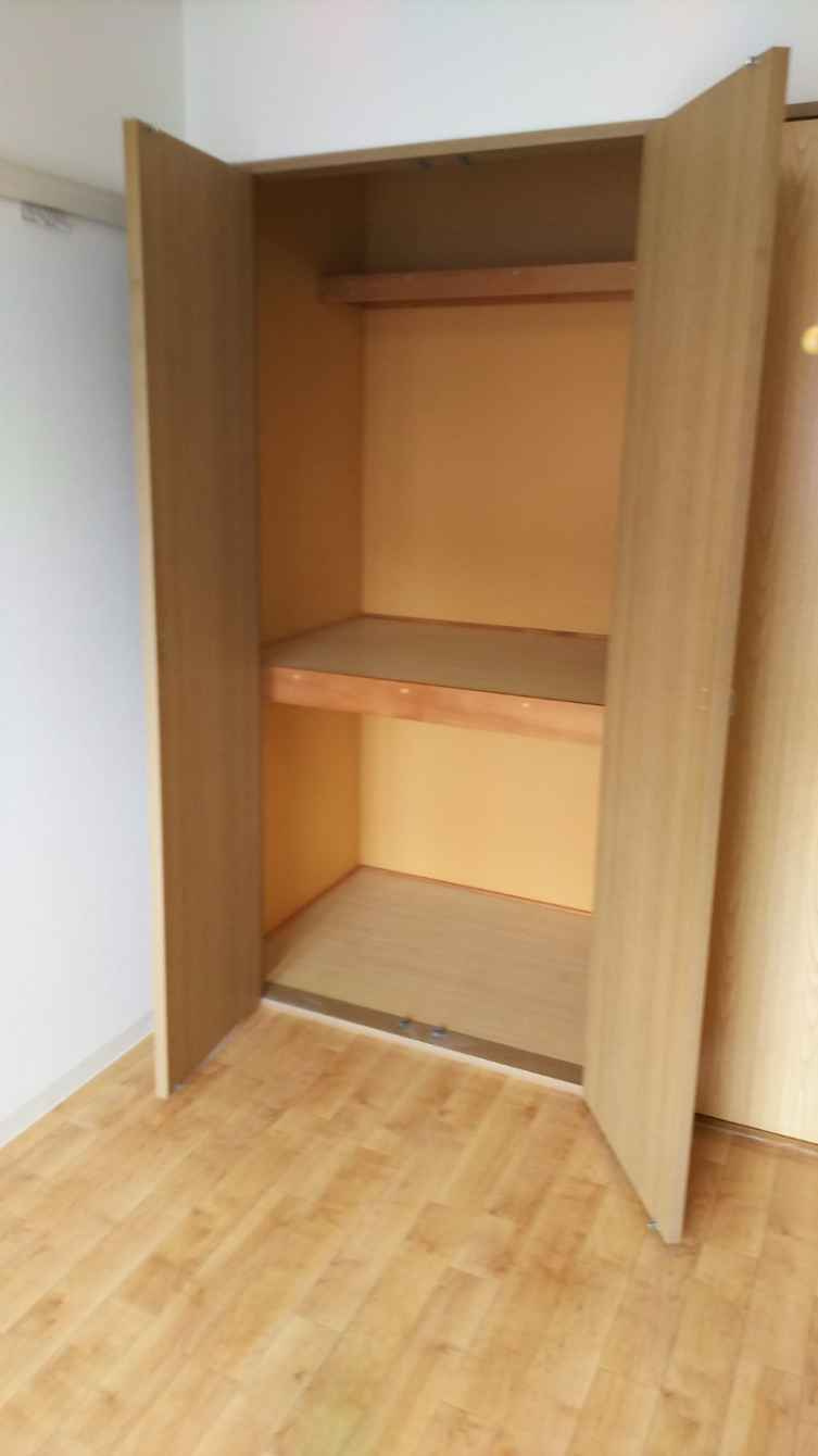 クローバー富士6号館の収納