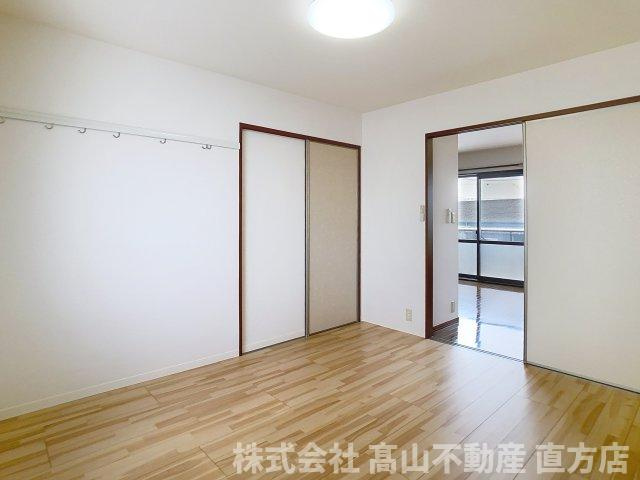 直方市新町１丁目のアパートの洋室