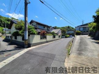 【前面道路含む現地写真】 | 前面道路含む現地写真です