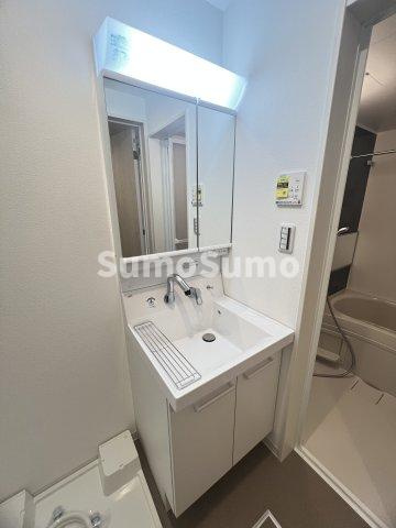 ココングランジュール芦屋西1の洗面所|コンパクトで使いやすい洗面所