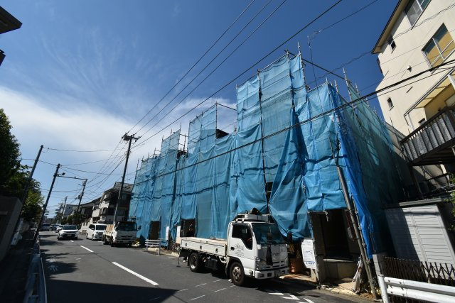 井草2丁目・新築戸建・3号棟の前面道路含む現地写真
