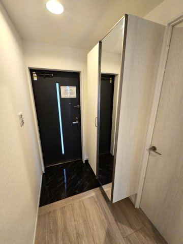 福岡市西区小戸３丁目の中古マンションの玄関