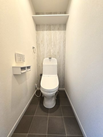 福岡市西区小戸３丁目の中古マンションのトイレ