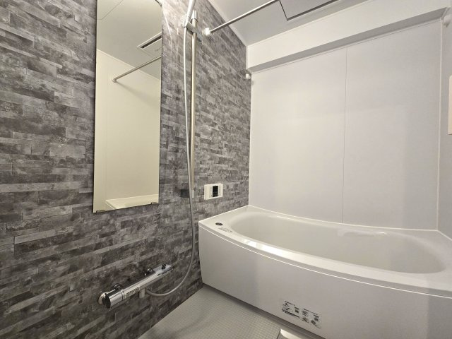 福岡市西区小戸３丁目の中古マンションの浴室