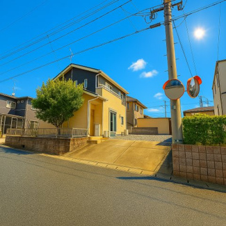 【前面道路含む現地写真】