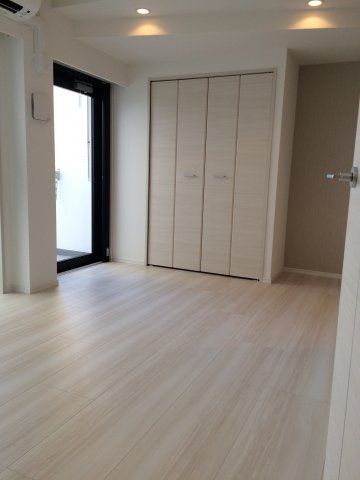 デュアレス千代田三崎町の居間・リビング|ゆったりとしたリビングです