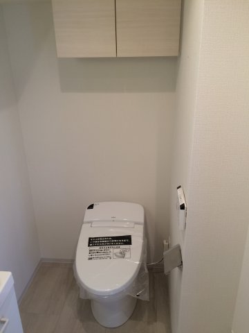 デュアレス千代田三崎町のトイレ|落ち着いた色調のトイレです